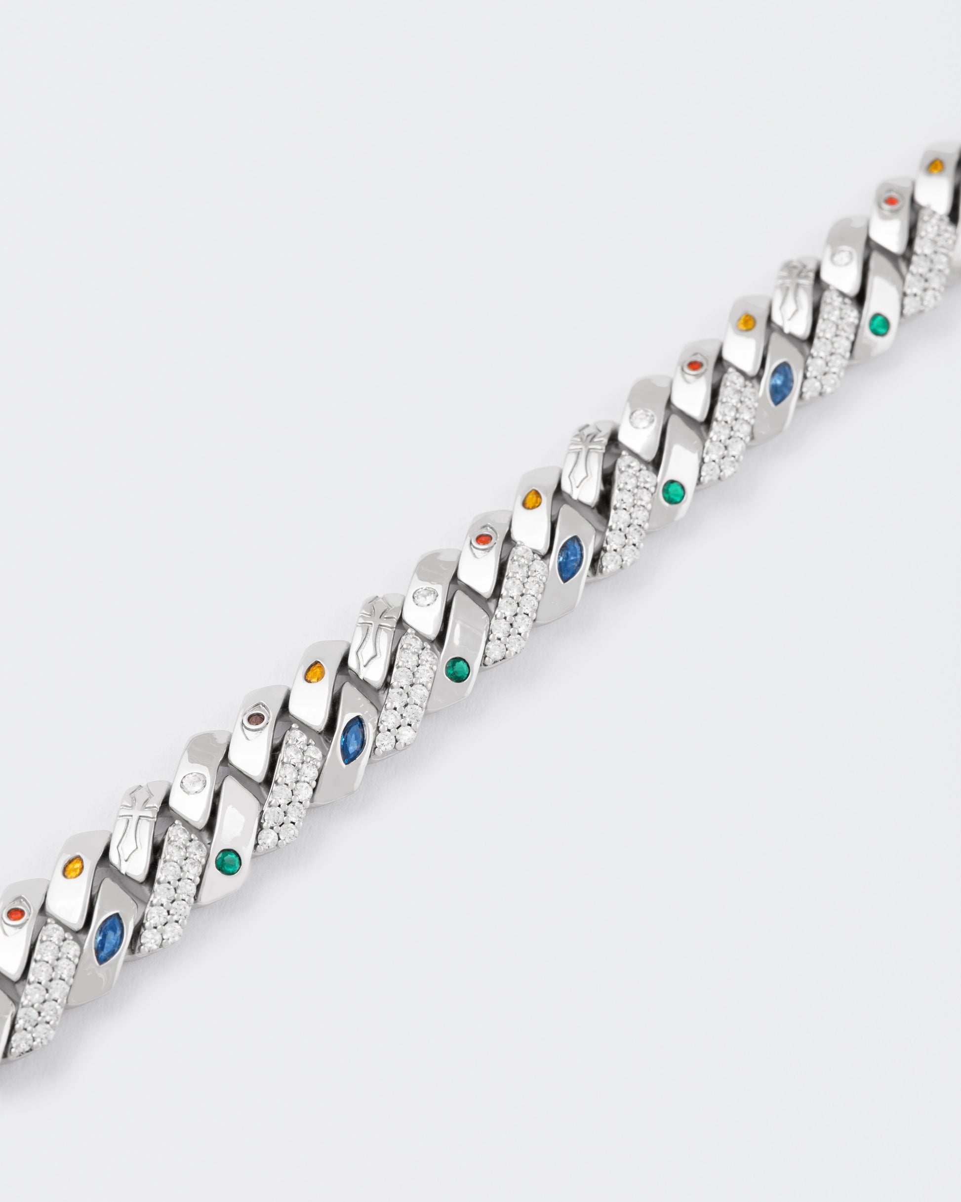 DARKAI Exo Prong Pave Detail 2