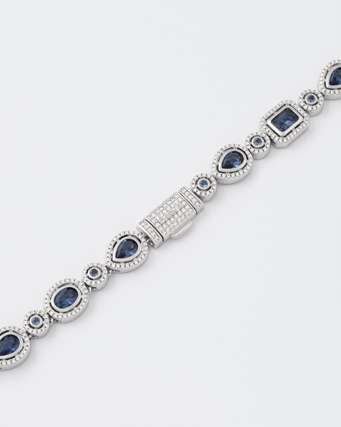 DARKAI Mixed Bezels Pavé Bracelet Detail Picture