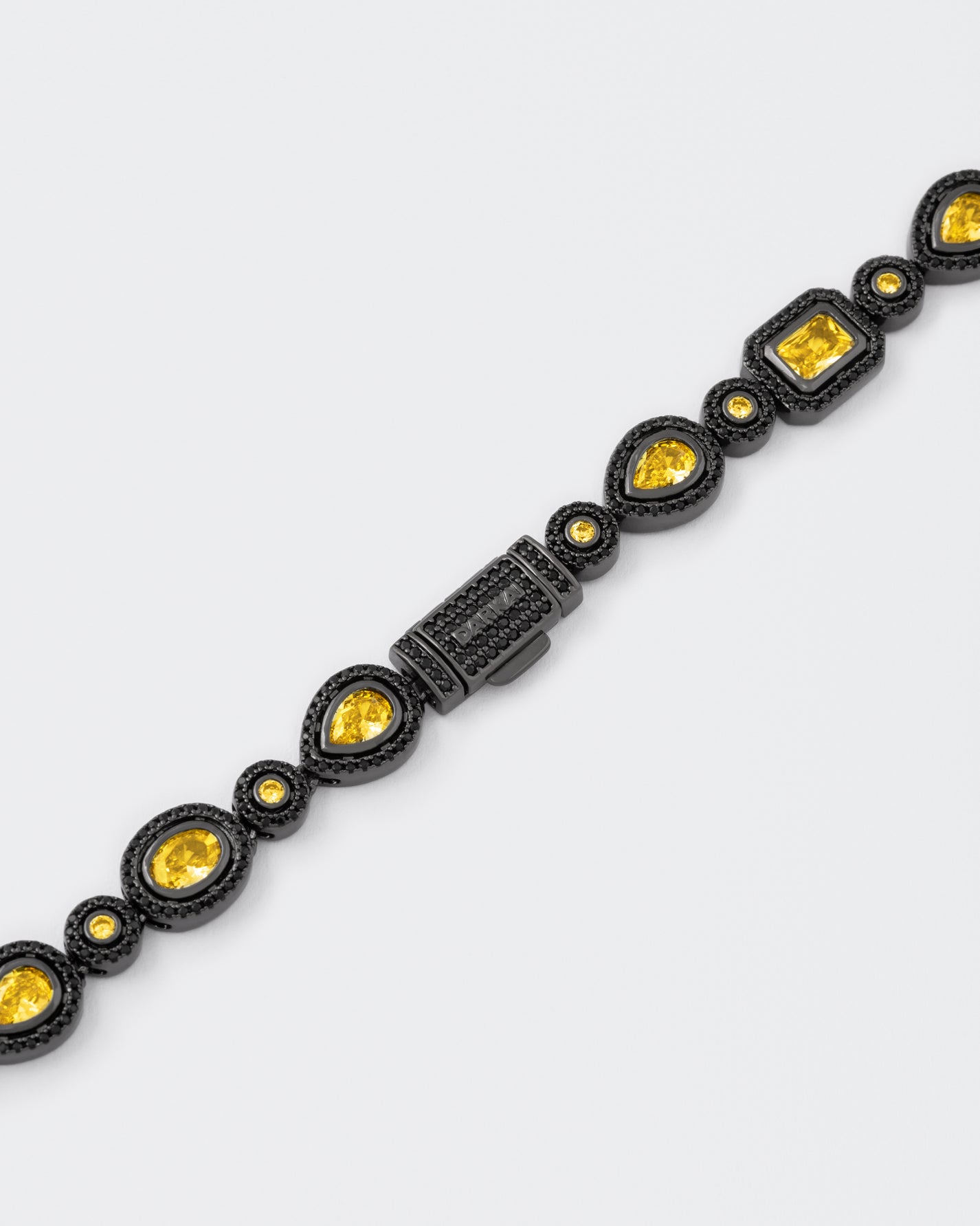 DARKAI Mixed Bezels Pavé Black Bracelet Detail Picture