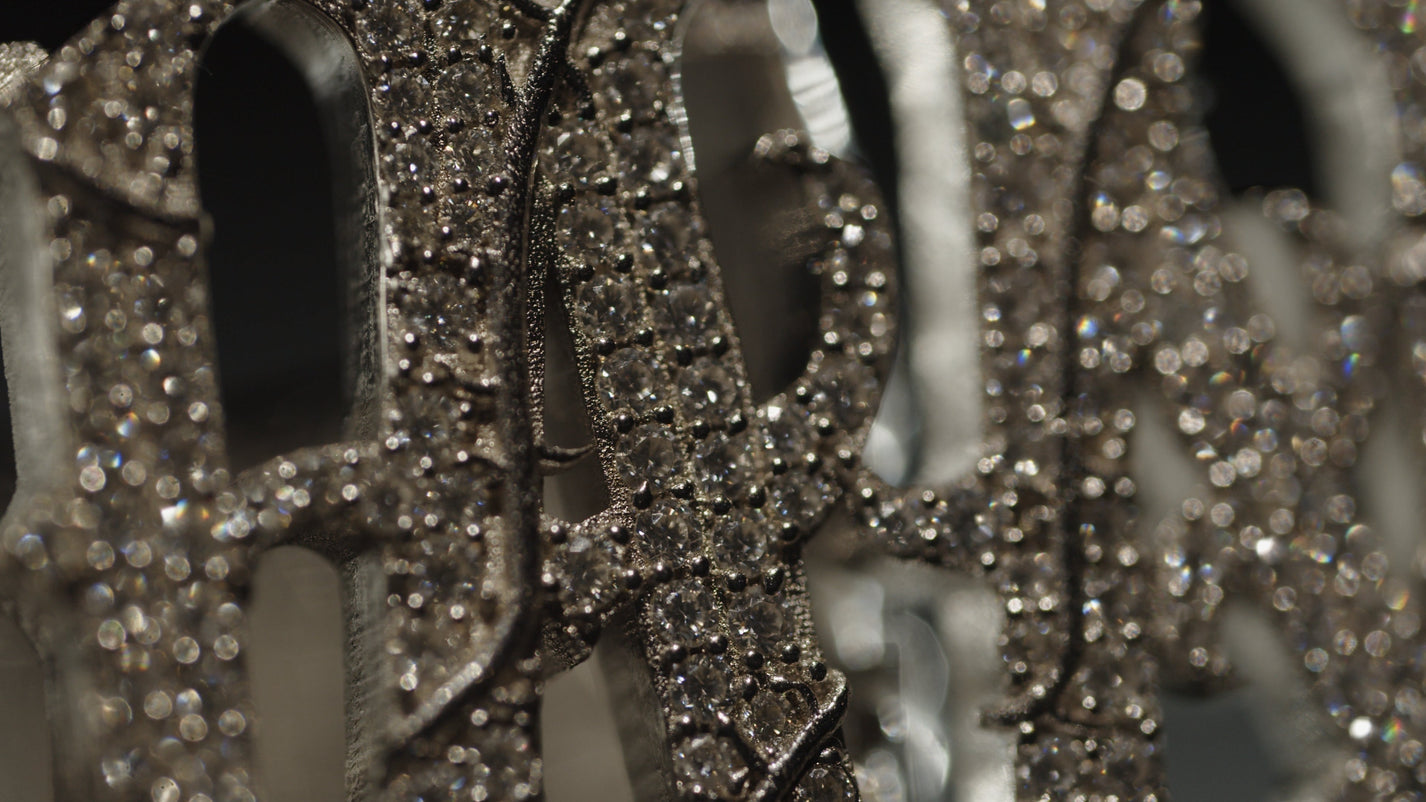 DARKAI Maluma Don Juan custom made Ring close up of diamonds