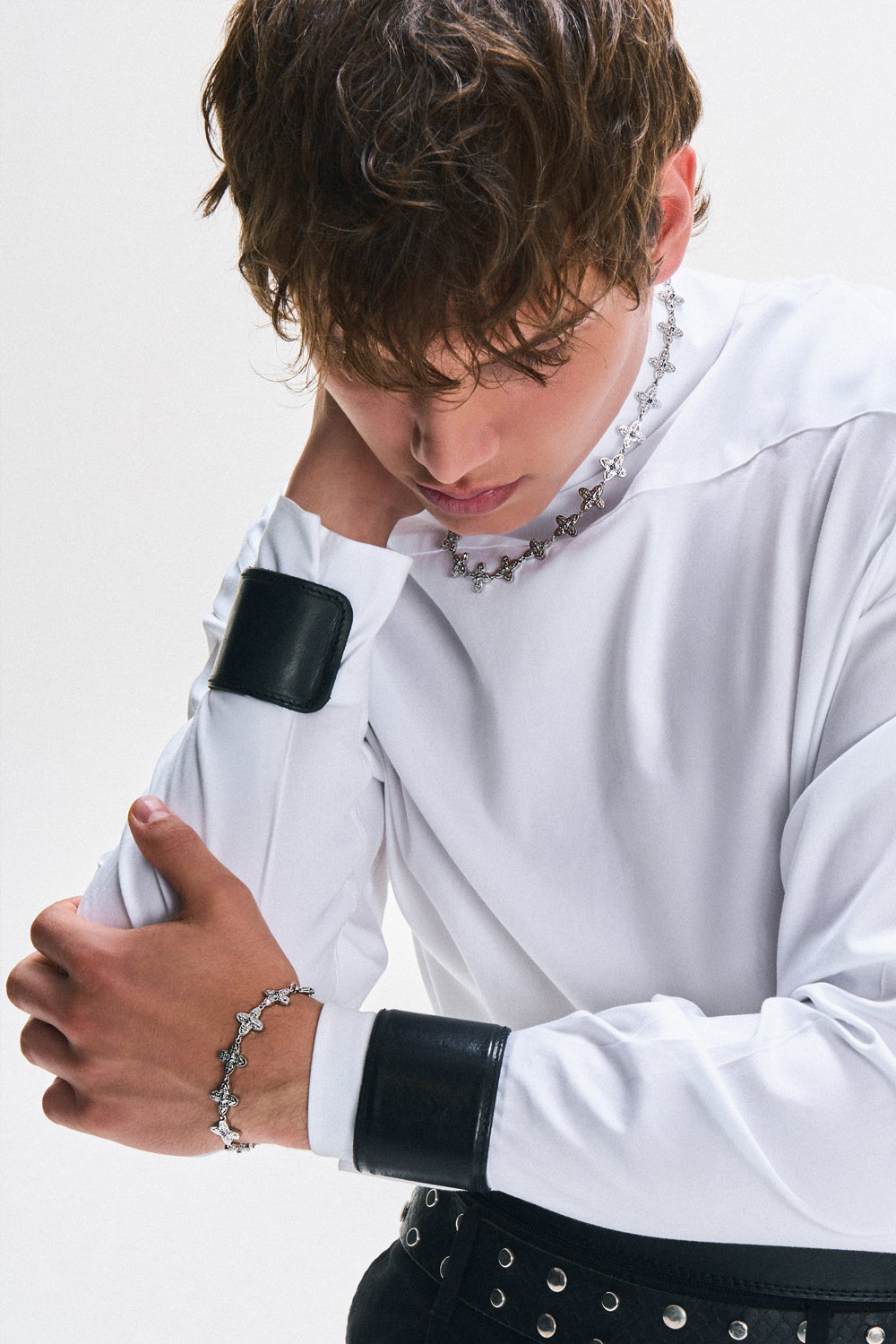 DARKAI Gothic Clover Necklace