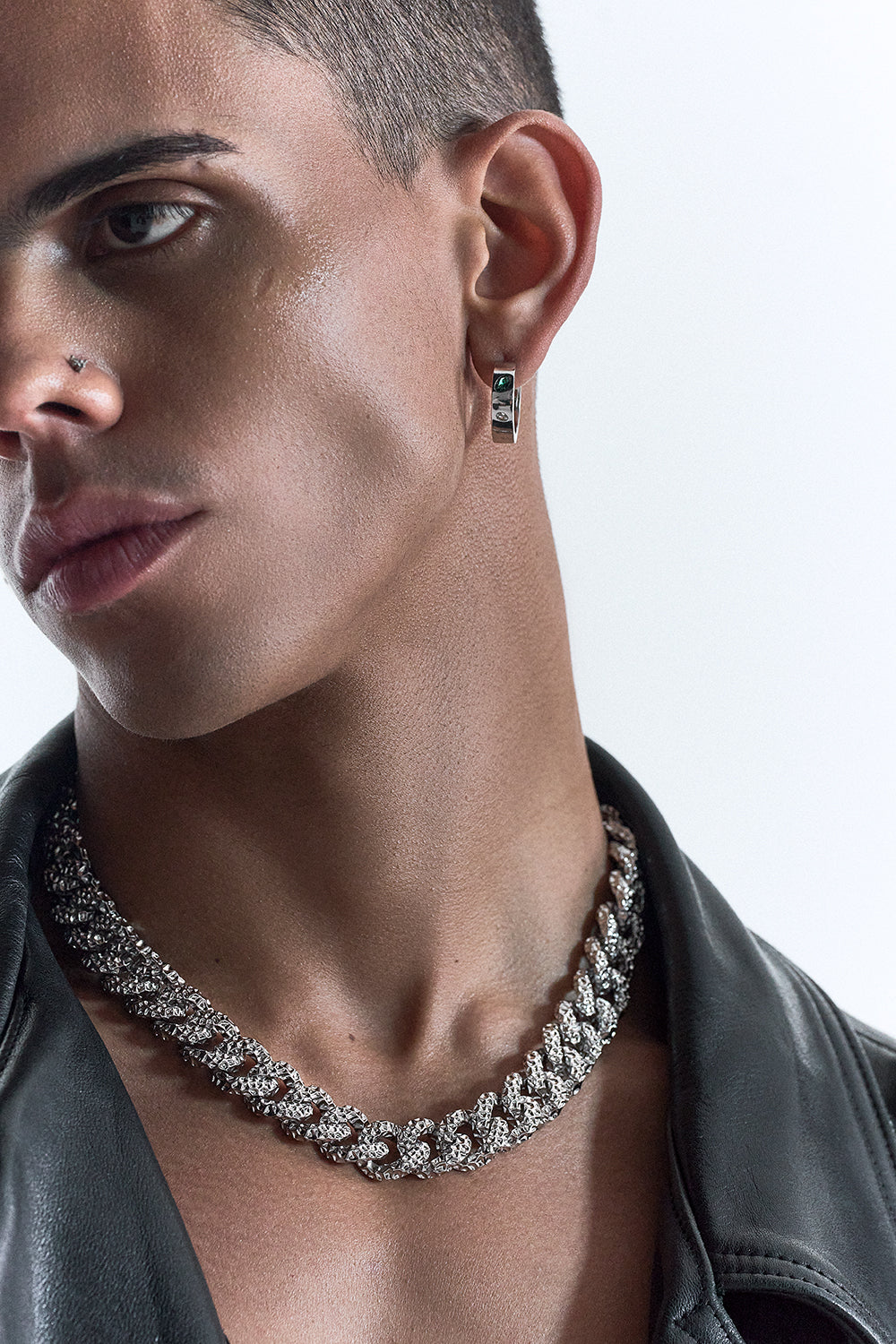 DARKAI Hammered XL Necklace Main Picture