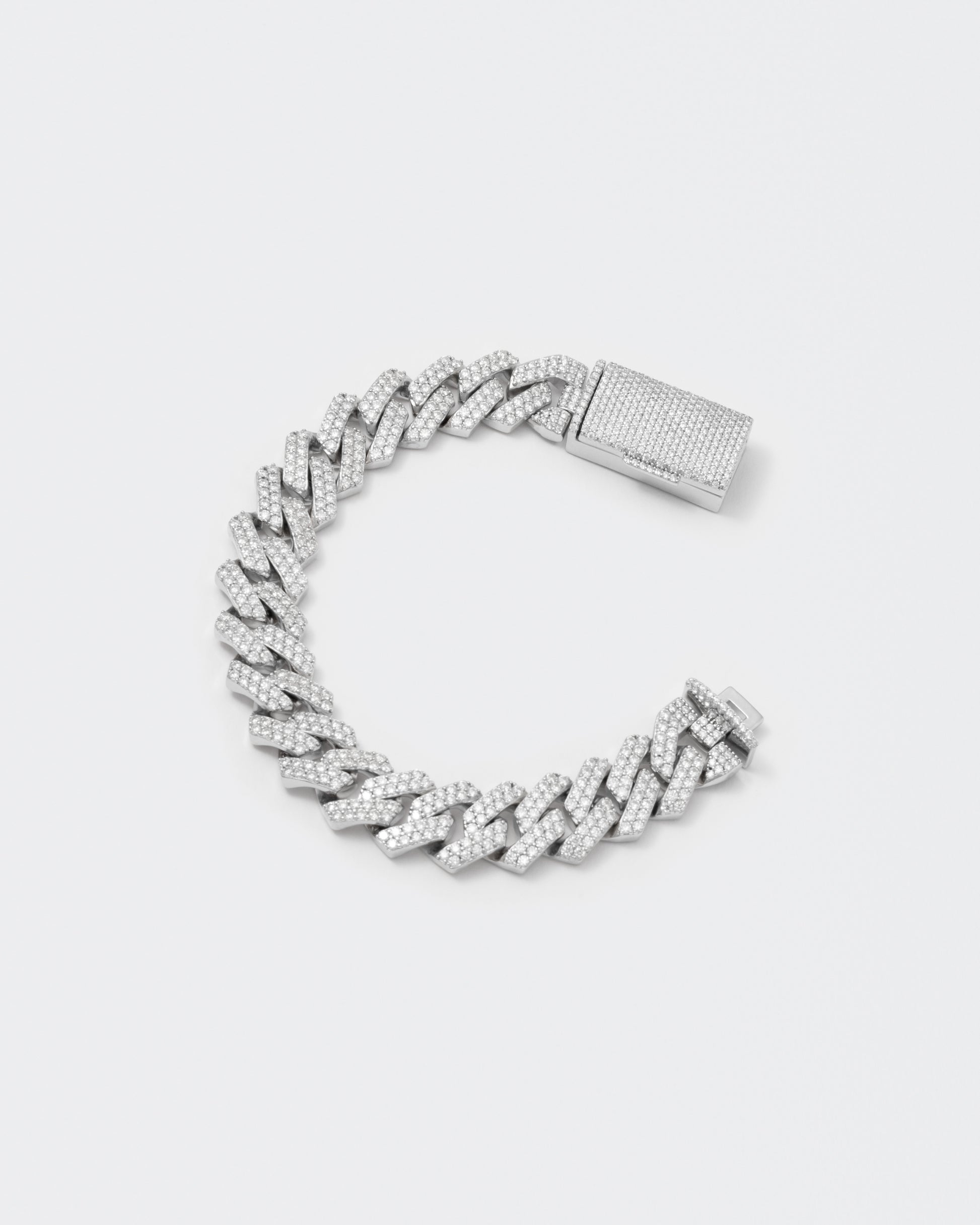 DARKAI Fine Jewelry White Prong Pavé Necklace Picture