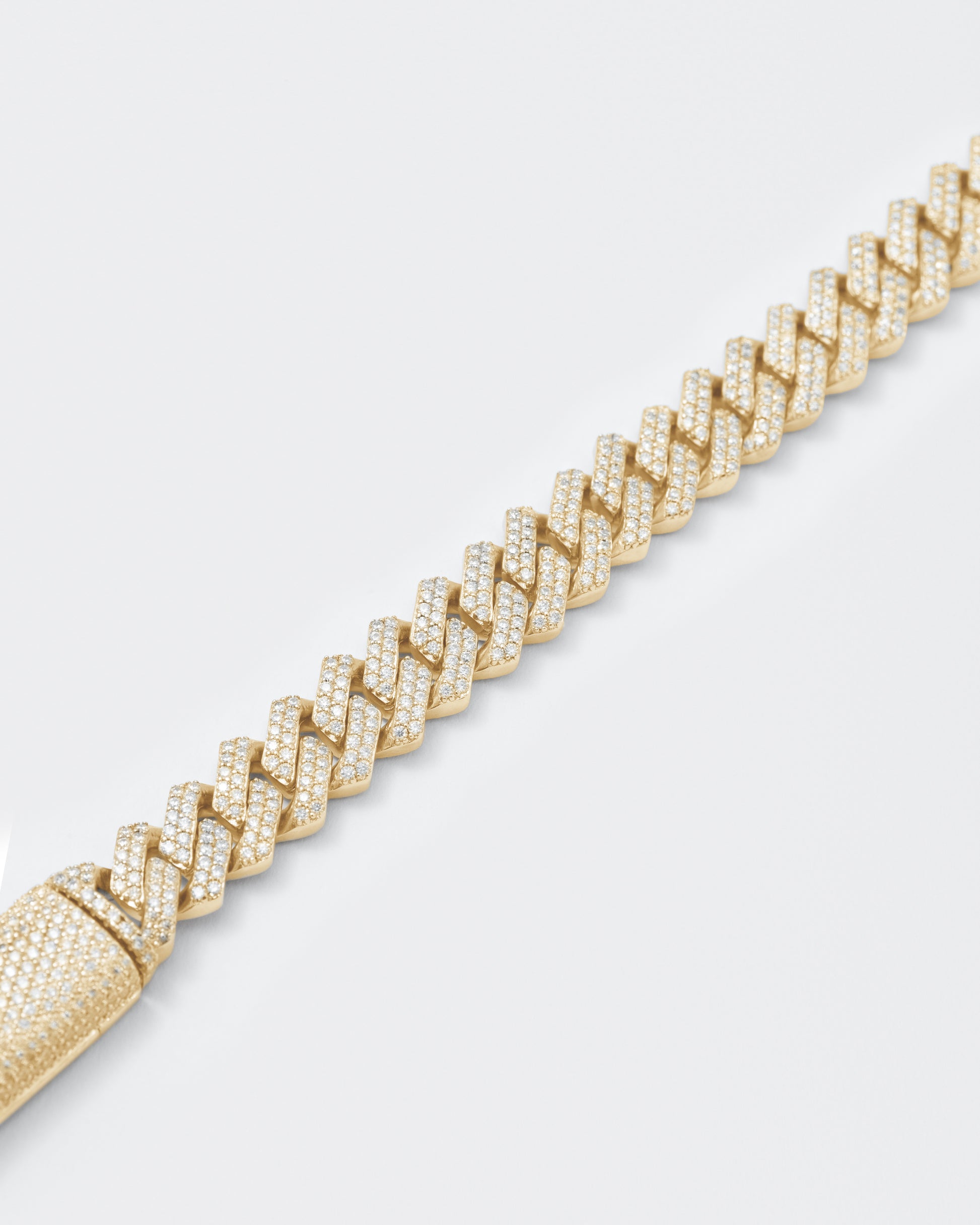 DARKAI Fine Jewelry Yellow Mini Prong Pavé Necklace Detail Picture 2