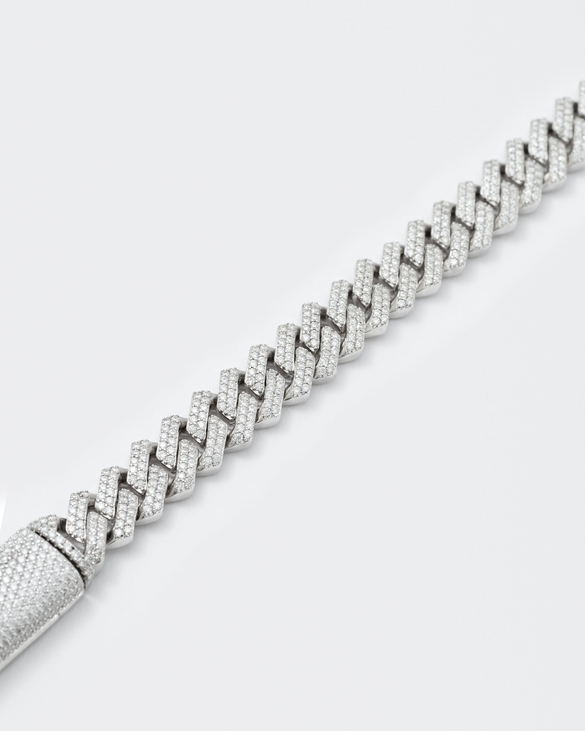 DARKAI Fine Jewelry White Mini Prong Pavé Necklace Detail Picture 2