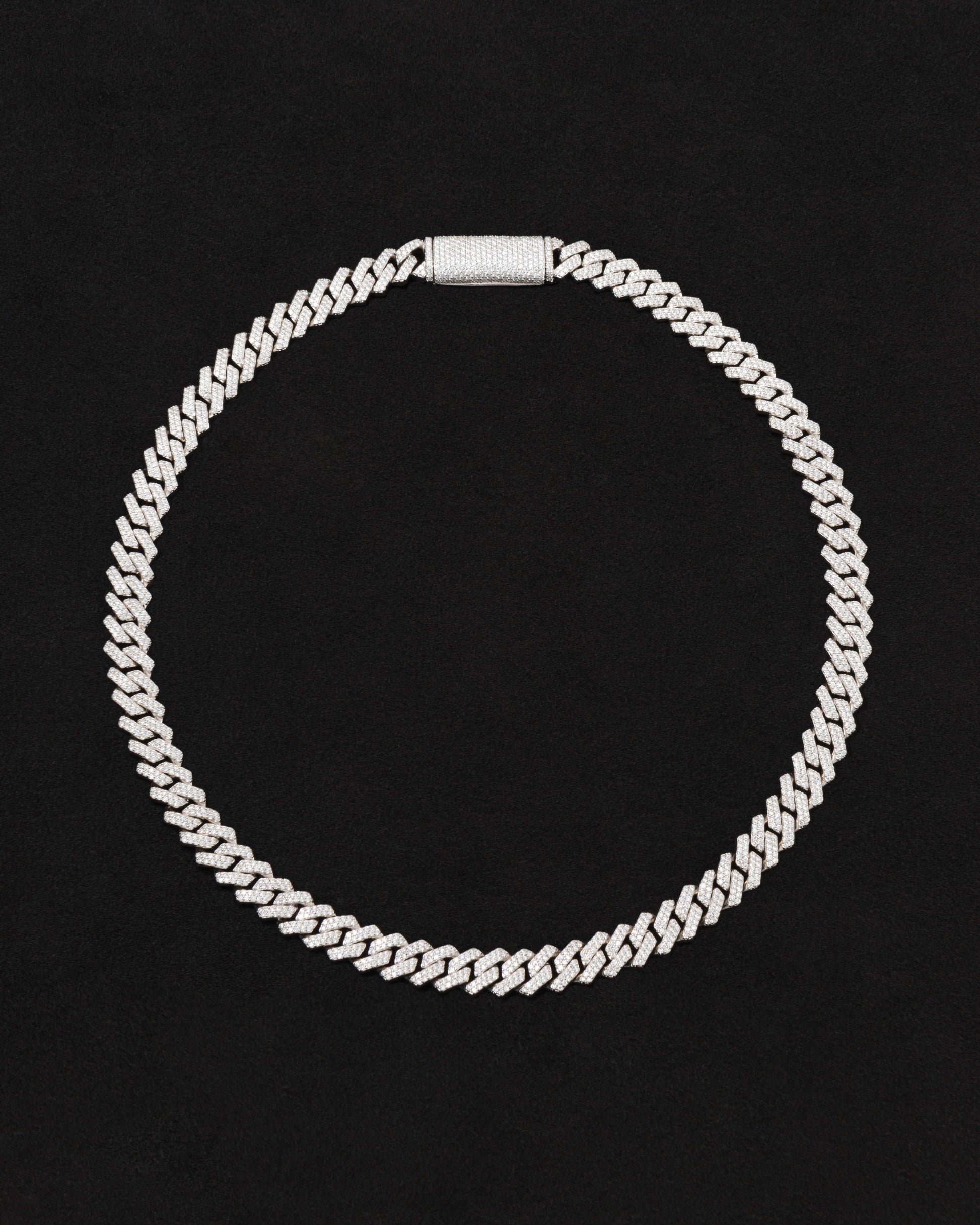 18 carats white solid gold and silver necklace with natural diamonds and moissanite diamonds
