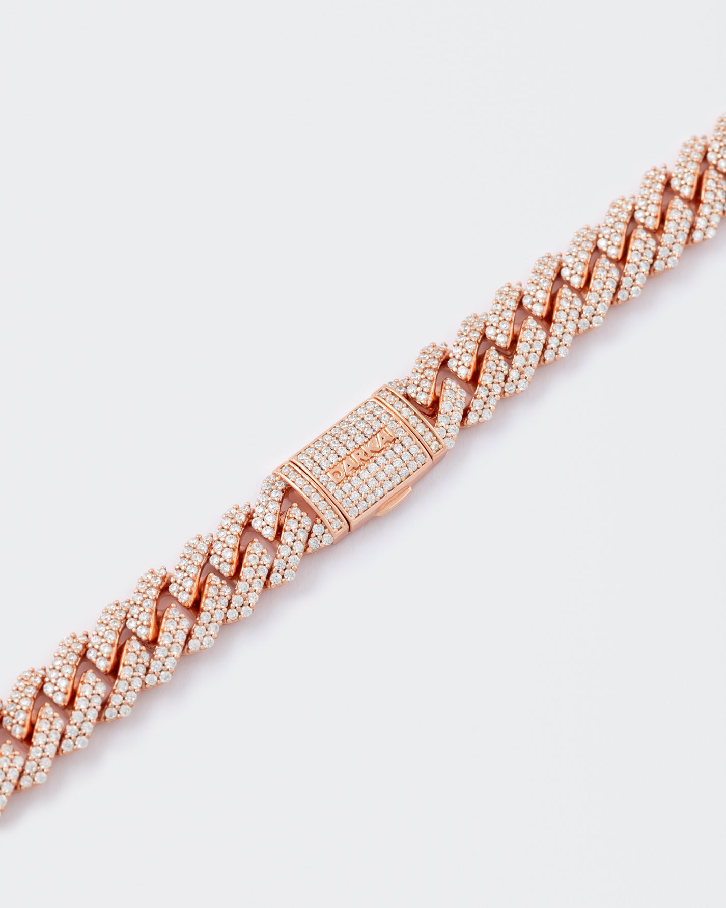 DARKAI Rose Mini Prong Pavé Closure Detail