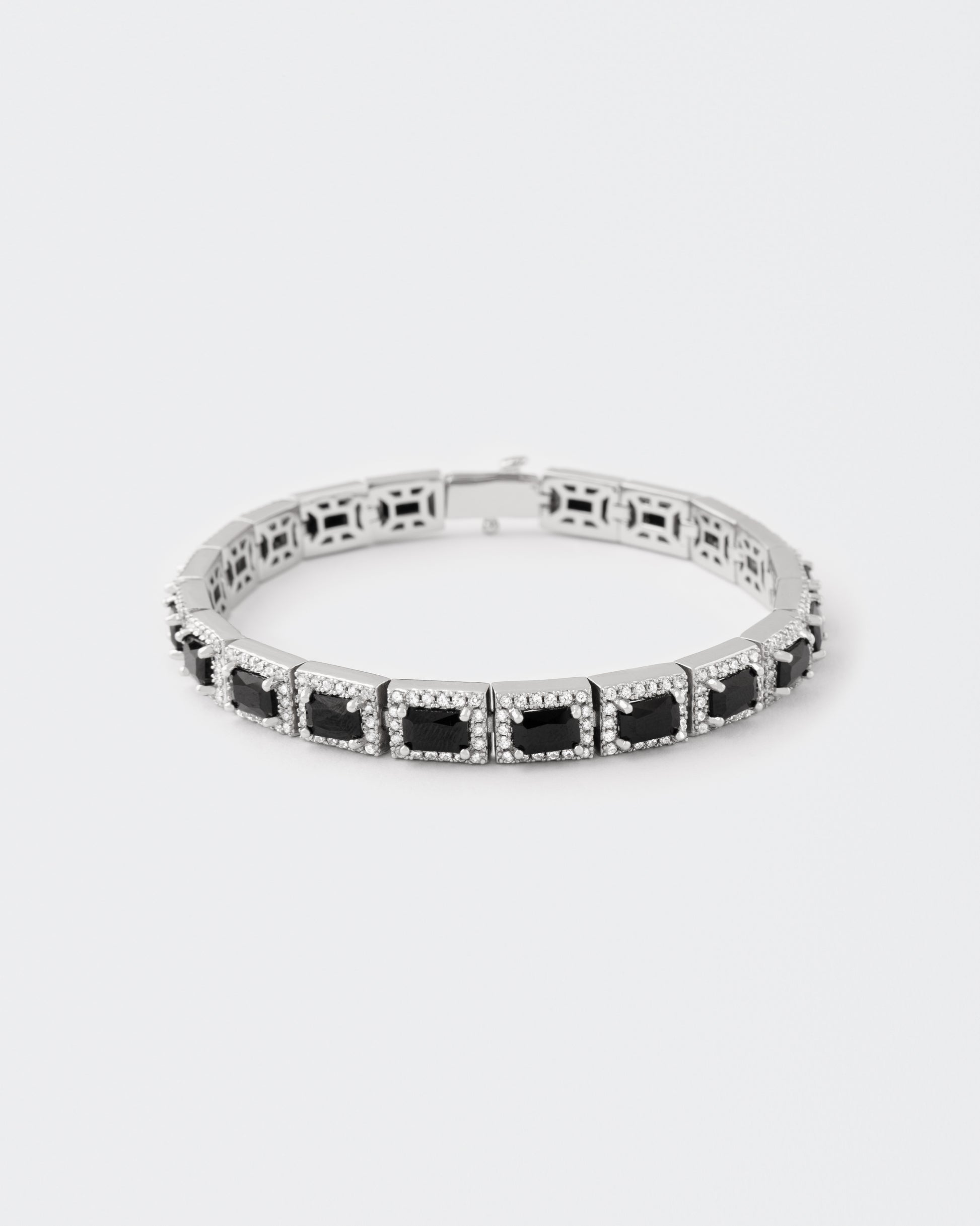 DARKAI Tennis Emerald Bracelet Main Picture