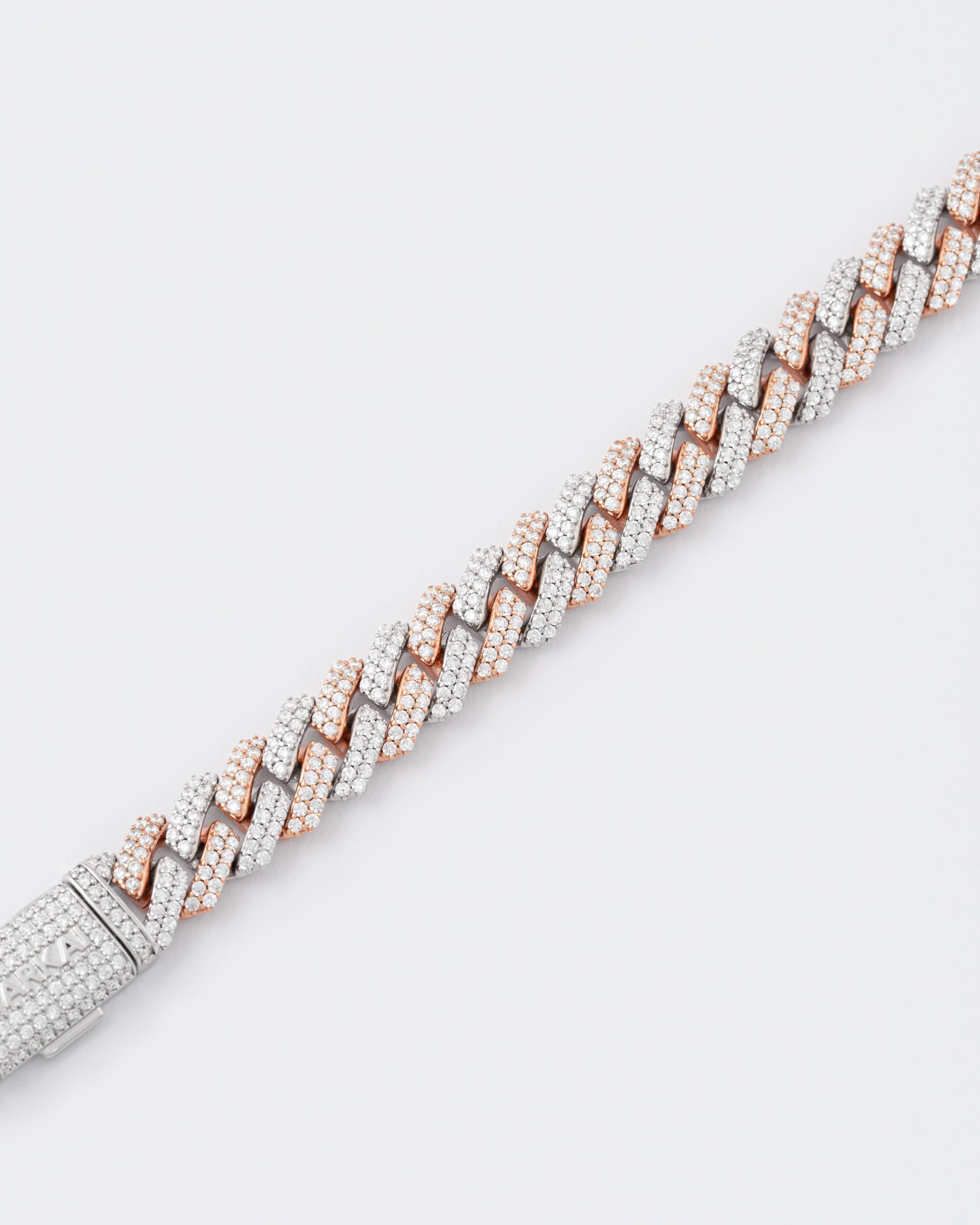 DARKAI Mini Prong Pavé Two-Tone Bracelet Detail Picture