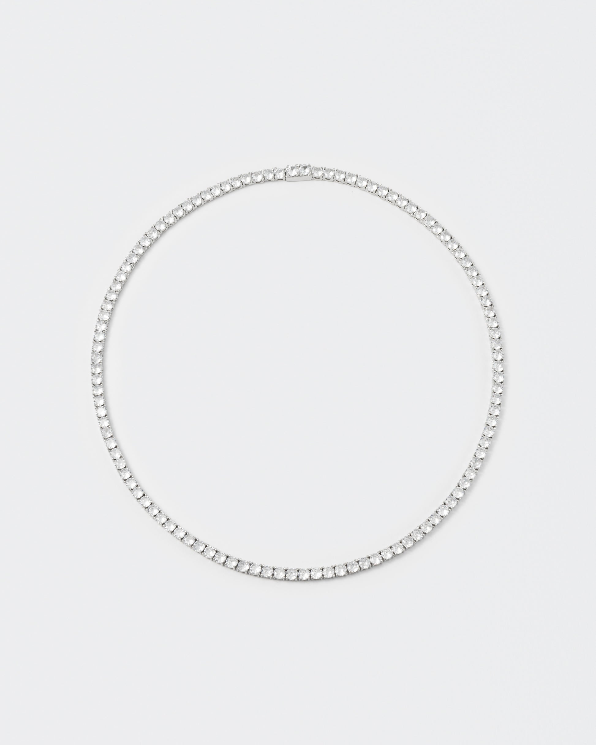 Tennis necklace with 18kt white gold coating and hand-set round brilliant-cut stones in diamond white