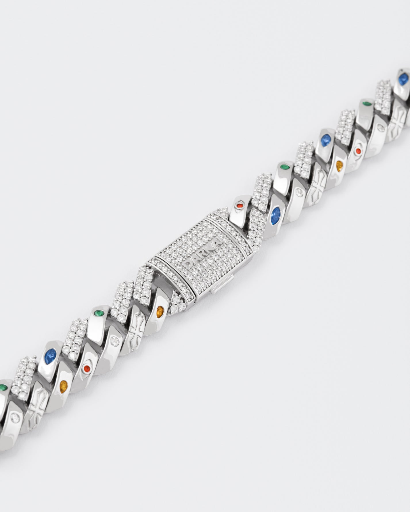 DARKAI Exo Prong Pave Detail