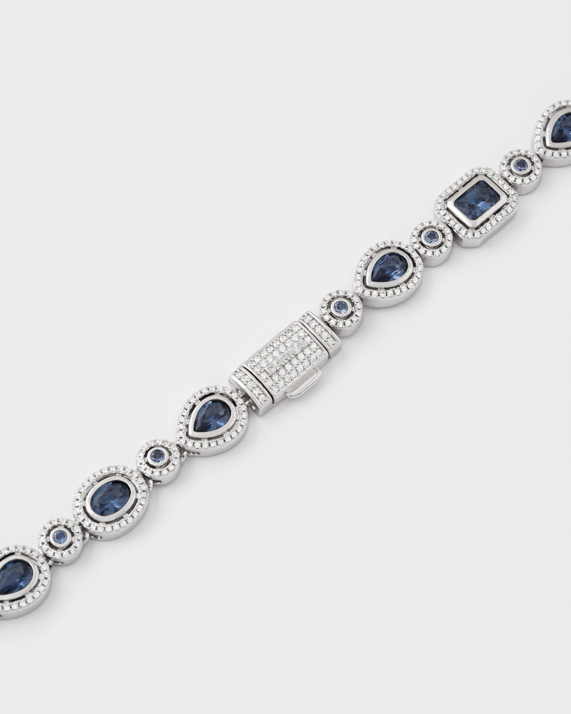 DARKAI Mixed Bezels Pavé Bracelet Detail Picture