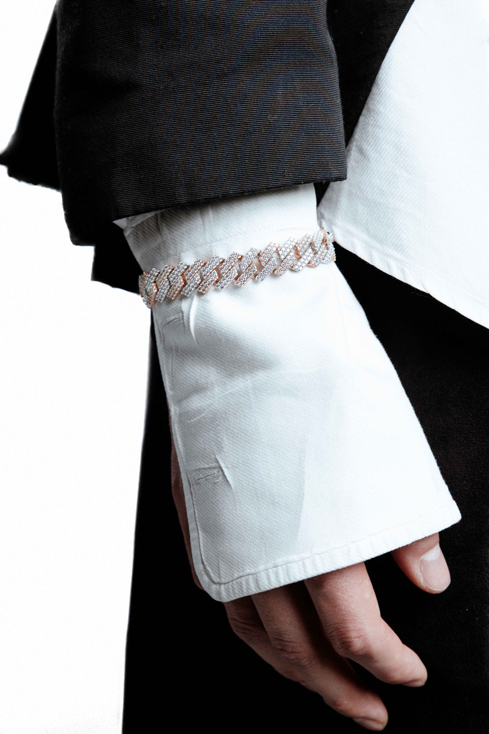 DARKAI Fine Jewelry Rose White Prong Pavé Bracelet Picture