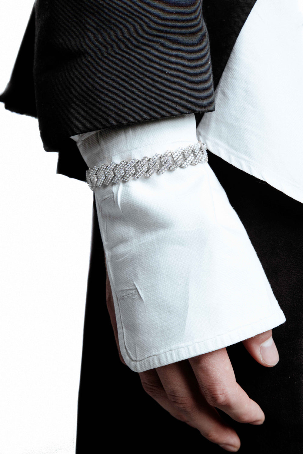 DARKAI Fine Jewelry White Prong Pavé Necklace Picture