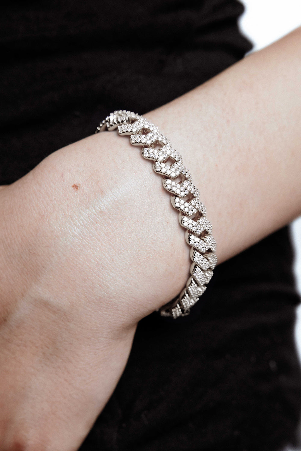 DARKAI Fine Jewelry White Mini Prong Pavé Bracelet Picture