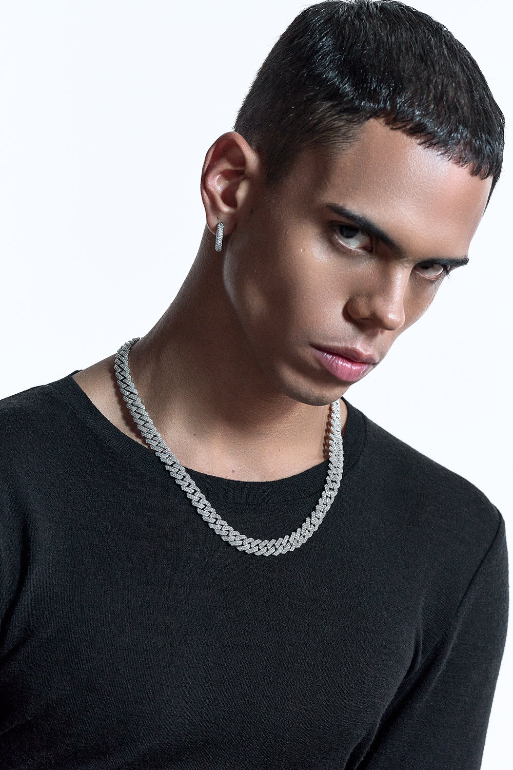 18k white gold coated mini prong chain necklace with hand-set micropavé stones in white