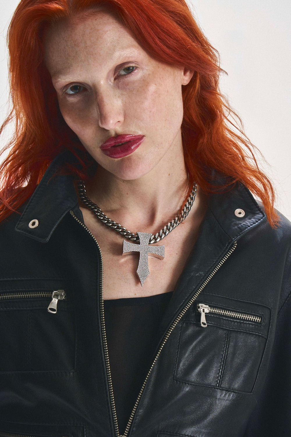 DARKAI XXL Gothic Cross Necklace on Female Model