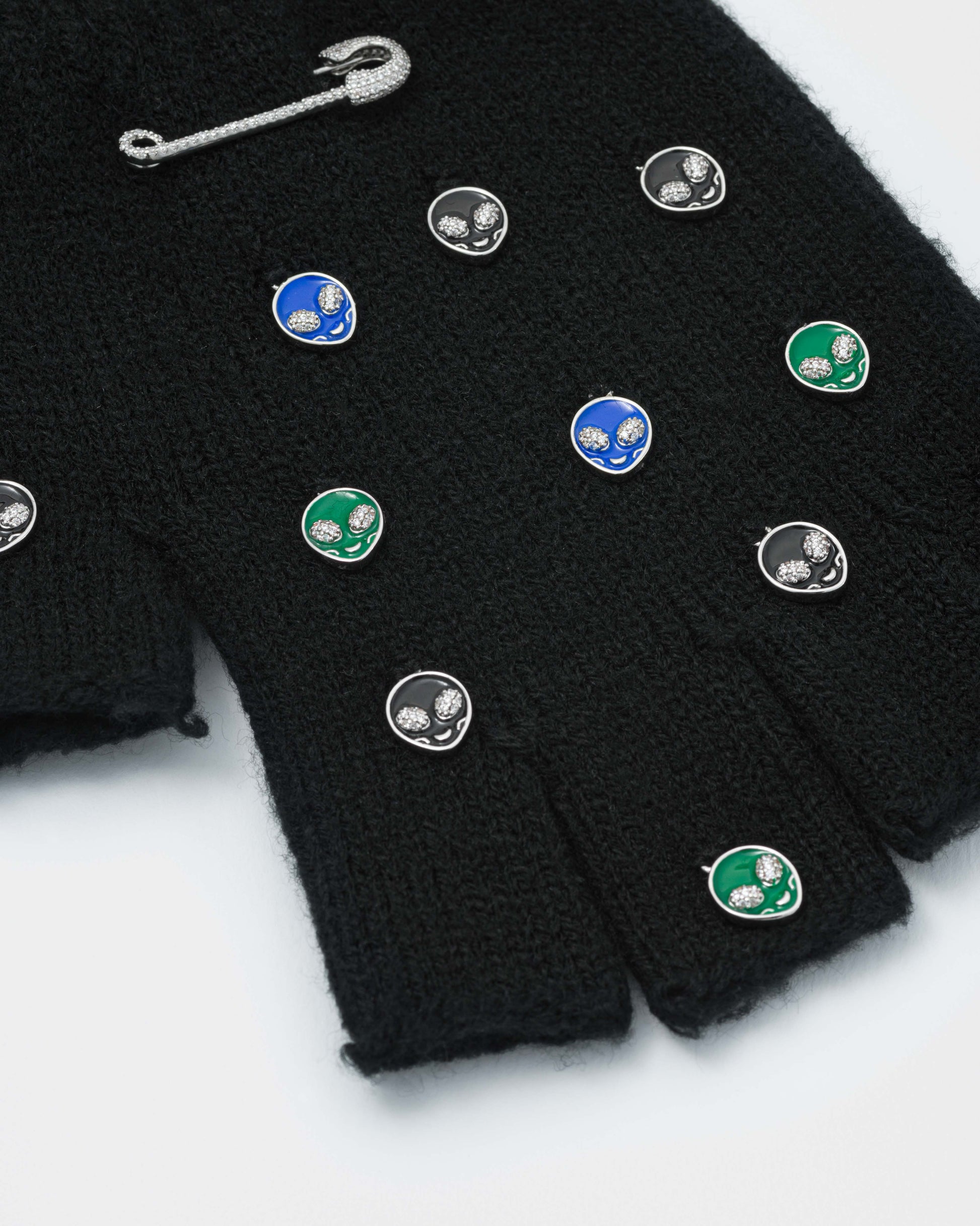 UPCYCLED GLOVES 001 - 2